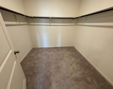 1517 Escondido Drive - Photo Thumbnail 17