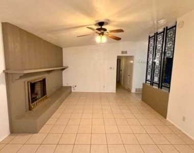 710 Silverstone Drive - Photo Thumbnail 9