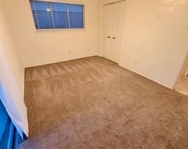 710 Silverstone Drive - Photo Thumbnail 21