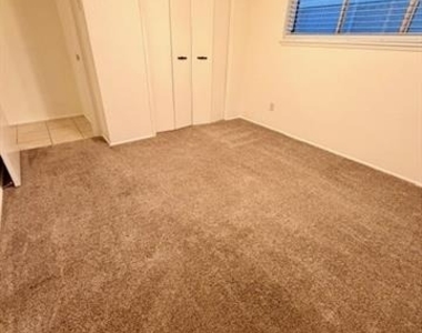 710 Silverstone Drive - Photo Thumbnail 27