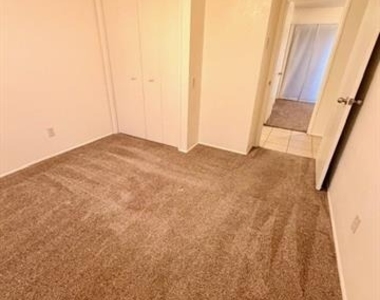 710 Silverstone Drive - Photo Thumbnail 25