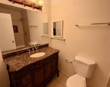 710 Silverstone Drive - Photo Thumbnail 28