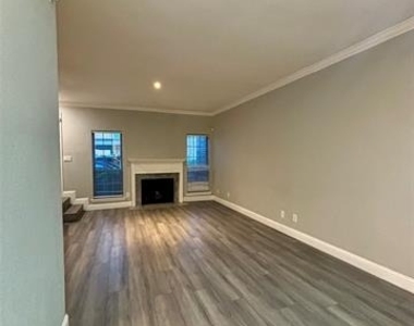 11655 Audelia Road - Photo Thumbnail 4