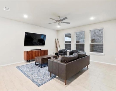 759 Gentle Bird Drive - Photo Thumbnail 16