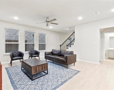 759 Gentle Bird Drive - Photo Thumbnail 6