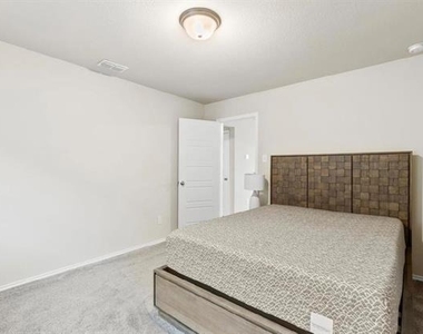 759 Gentle Bird Drive - Photo Thumbnail 23