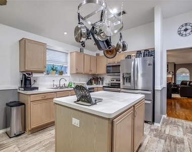 1309 Aspen Lane - Photo Thumbnail 17