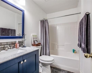 1309 Aspen Lane - Photo Thumbnail 10