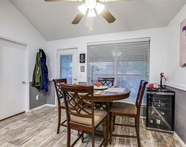 1309 Aspen Lane - Photo Thumbnail 2