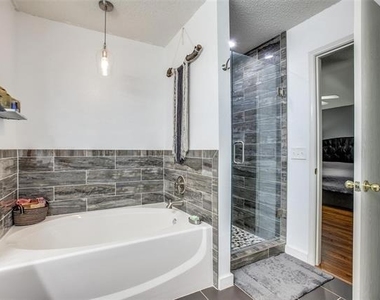 1309 Aspen Lane - Photo Thumbnail 7