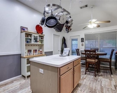 1309 Aspen Lane - Photo Thumbnail 19