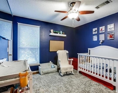1309 Aspen Lane - Photo Thumbnail 9