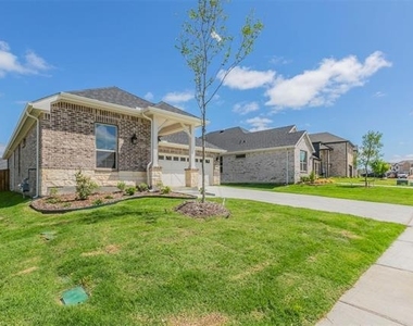 3300 Riverlawn Drive - Photo Thumbnail 21