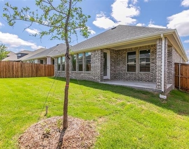 3300 Riverlawn Drive - Photo Thumbnail 22