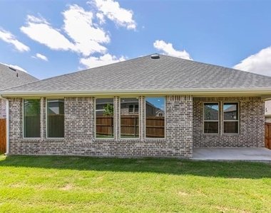 3300 Riverlawn Drive - Photo Thumbnail 23