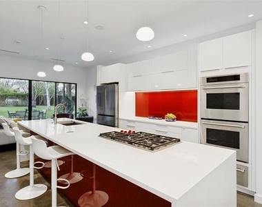 5343 Bonita Avenue - Photo Thumbnail 11
