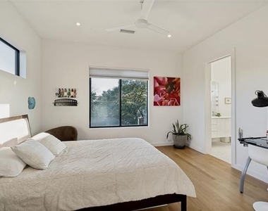 5343 Bonita Avenue - Photo Thumbnail 26