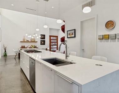 5343 Bonita Avenue - Photo Thumbnail 12