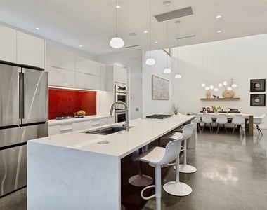 5343 Bonita Avenue - Photo Thumbnail 13