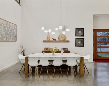 5343 Bonita Avenue - Photo Thumbnail 4