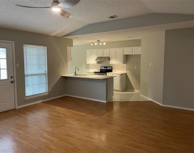 6708 Wesson Drive - Photo Thumbnail 4