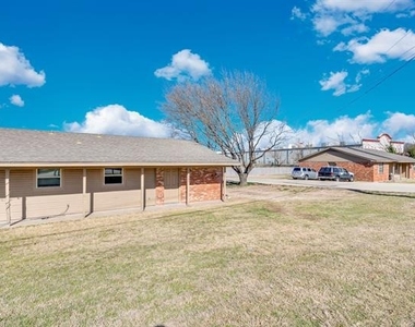 709 George Hopper Road - Photo Thumbnail 8