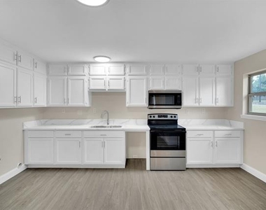 709 George Hopper Road - Photo Thumbnail 4