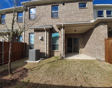 8266 Primrose Way - Photo Thumbnail 26