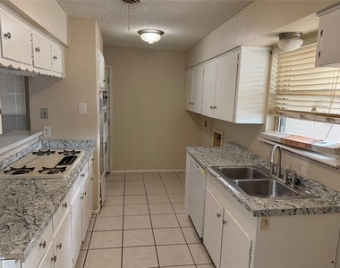 3253 Millmar Drive - Photo Thumbnail 3