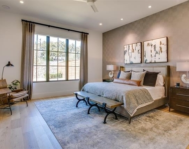 9721 Kerrisdale Lane - Photo Thumbnail 6