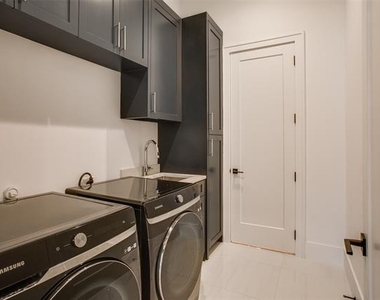 9721 Kerrisdale Lane - Photo Thumbnail 19