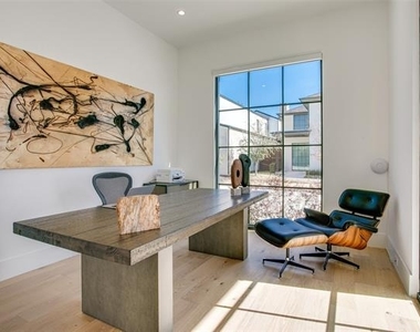 9721 Kerrisdale Lane - Photo Thumbnail 3