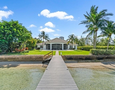 2941 Lake Drive - Photo Thumbnail 18