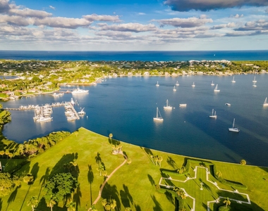 1 Water Club Way - Photo Thumbnail 34