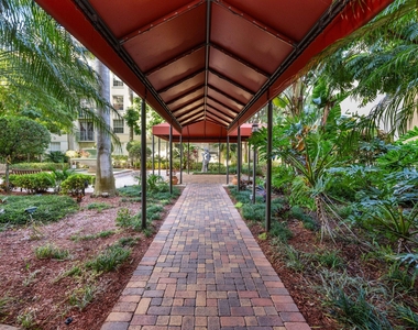 651 Okeechobee Boulevard - Photo Thumbnail 23