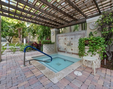 651 Okeechobee Boulevard - Photo Thumbnail 22