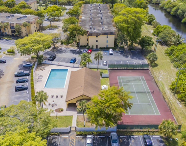 490 Nw 20th Street - Photo Thumbnail 13