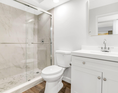 490 Nw 20th Street - Photo Thumbnail 6