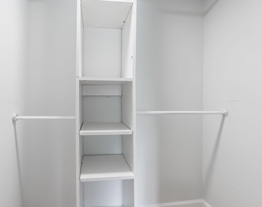490 Nw 20th Street - Photo Thumbnail 10