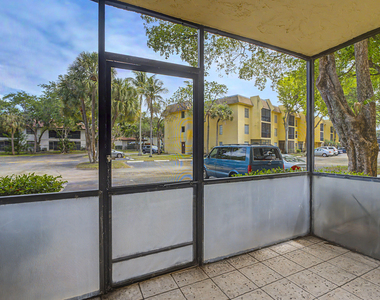 490 Nw 20th Street - Photo Thumbnail 12