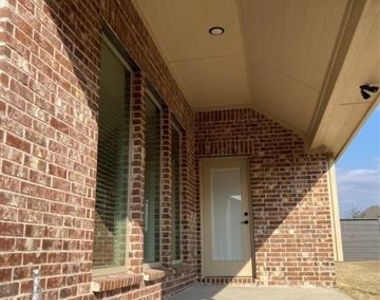 832 Blue Yucca Lane - Photo Thumbnail 22