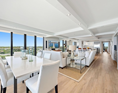 100 Beach Road - Photo Thumbnail 12