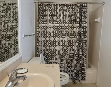 5032 Lantana Road - Photo Thumbnail 8