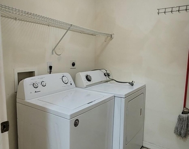5032 Lantana Road - Photo Thumbnail 3