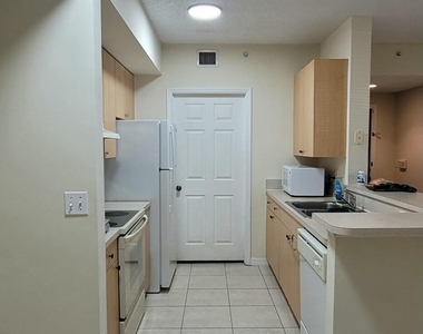 5032 Lantana Road - Photo Thumbnail 2