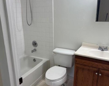 1205 Meadows Circle - Photo Thumbnail 5