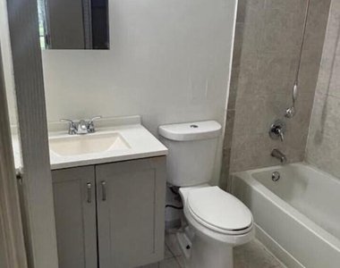 1205 Meadows Circle - Photo Thumbnail 9