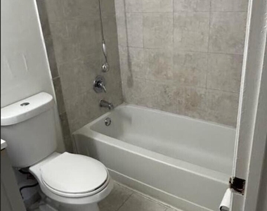 1205 Meadows Circle - Photo Thumbnail 8