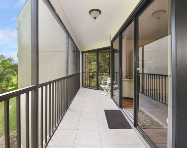 221 Ne Plantation Road - Photo Thumbnail 30