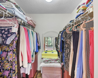 221 Ne Plantation Road - Photo Thumbnail 22